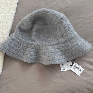 ALO Yoga Classic Gray Bucket Hat